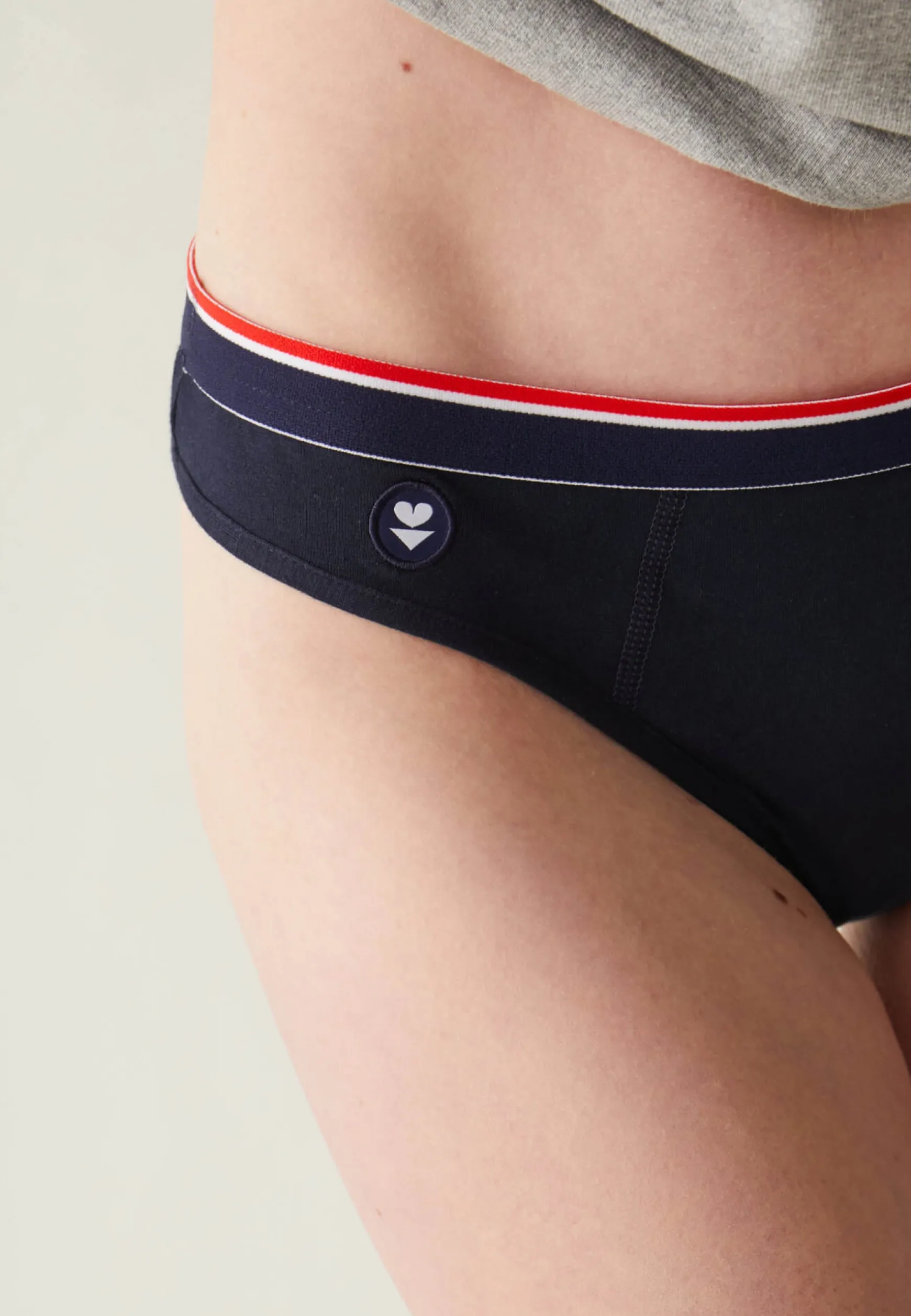 Le slip français Tanga en coton-Suzon Marine<Homme/Femme Culottes | Broderie 🪡